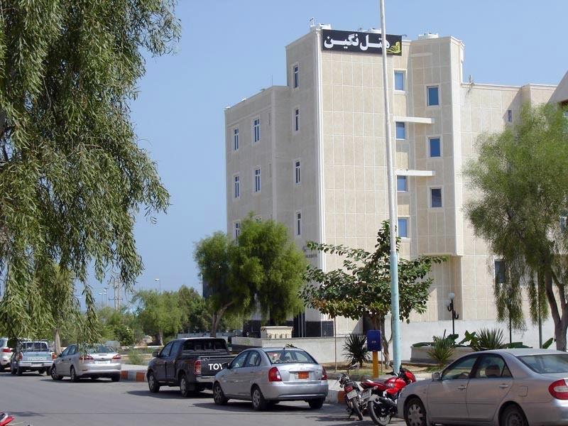 هتل آپارتمان نگین قشم-RcPnnUyqZC