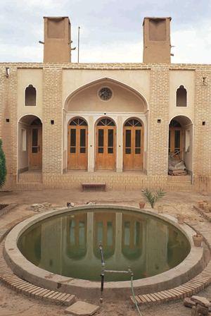 عمارت هشت بهشت زواره-Rk8OVJUH2c