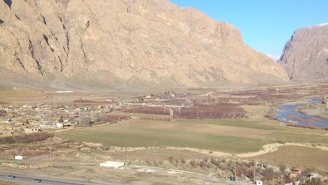 روستای چشمه سهراب-RklX5yoQGk
