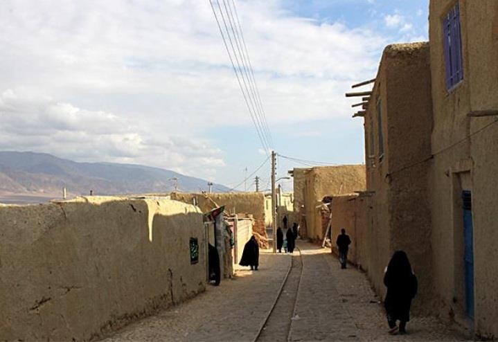 روستای كرف-SMCG8il1aw
