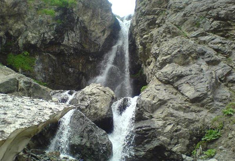 آبشار دربندسر-SOWno4cmqa