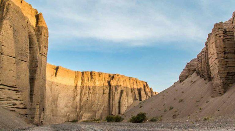 دره راگه در كرمان؛ جاذبهای شگفتآور در حاشیه كویر-Sg8cP9C2jb