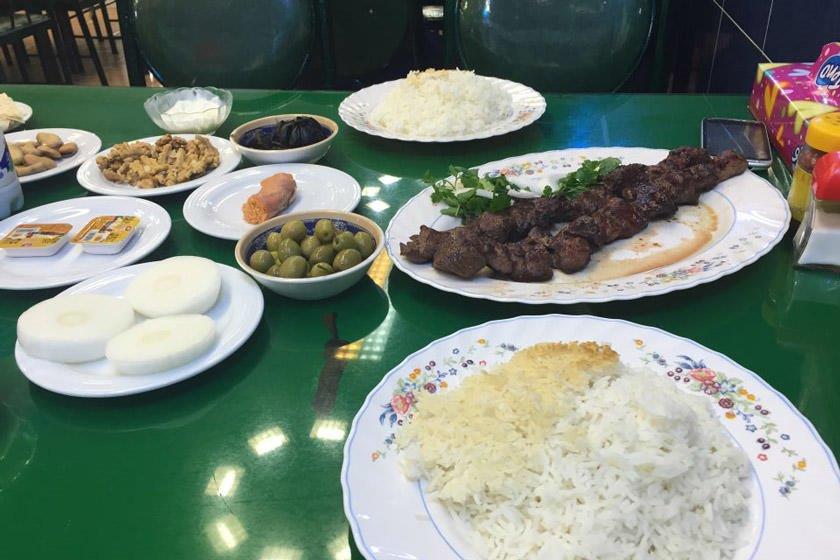 رستوران جهانگیر رشت-SjkzzF8Dat