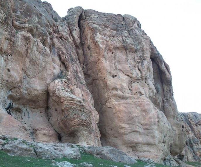 دخمه سنگی یوسفكند-Sqdxmjdaxh