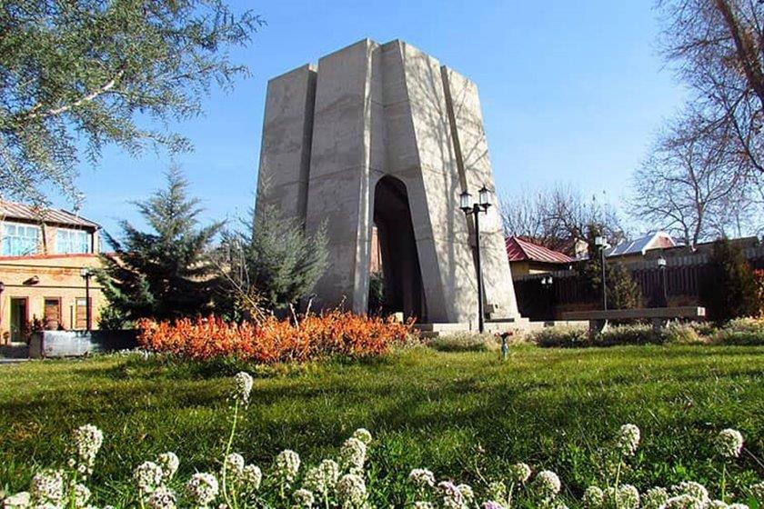آرامگاه اوحدی مراغه-Ssz8qtT4v3