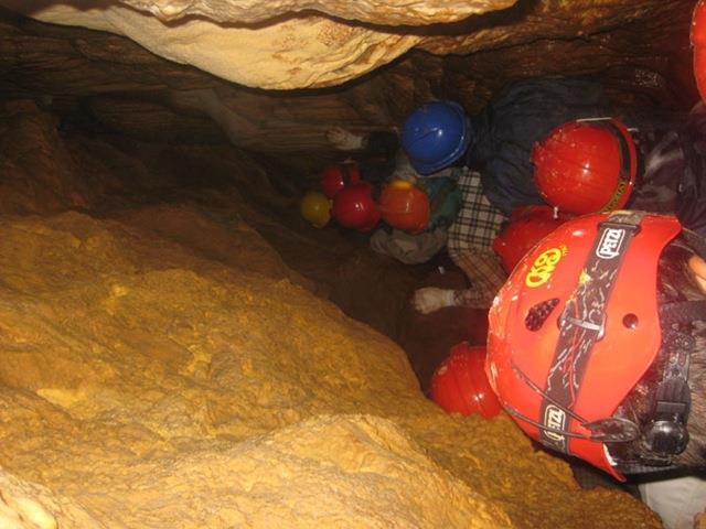 غار جفریز-T23Fni3bIG
