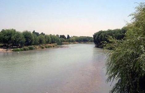 رودخانه آب بخشا-U8ftLfrjWl