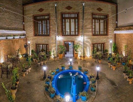 كافه گردی در تهران-UFh01dNwKC