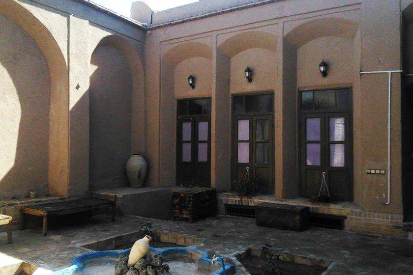 اقامتگاه بوم گردی گلكار یزد-UZeXdg0xZh