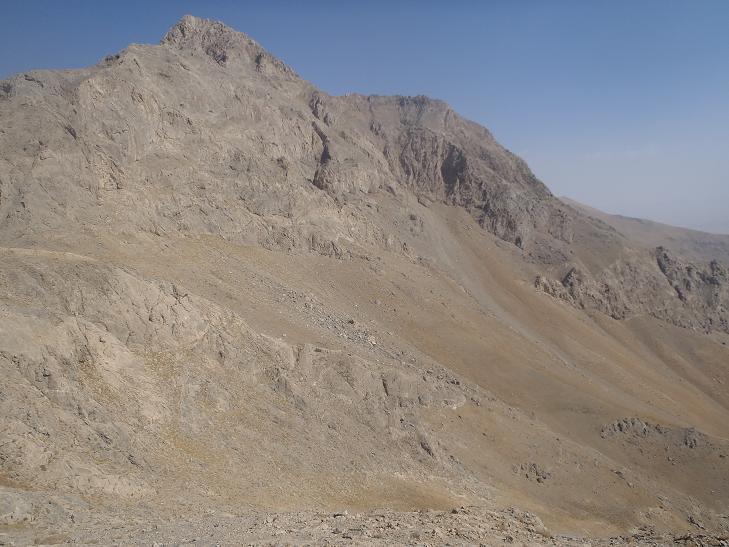 رشته كوه آخوره-UlOcmMoTno