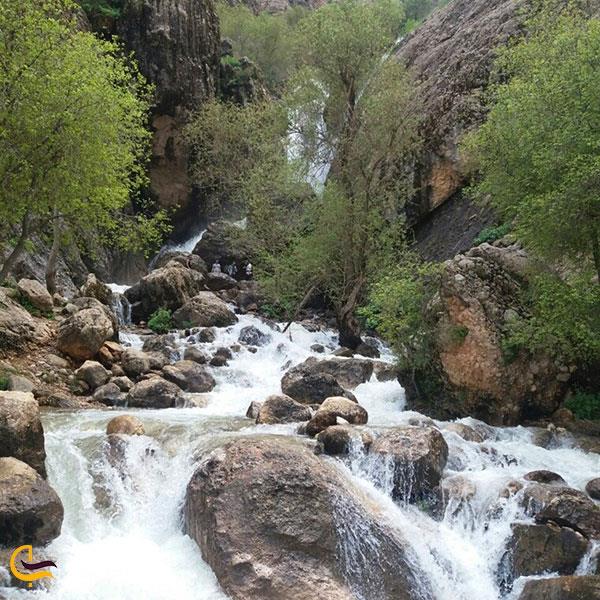 آبشار ازنادر-UsKGraNyTW