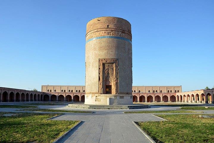 جاهای دیدنی مشگین شهر ، نمایی باستانی در طبیعت ناب آذربایجان-UvoRIQyr28