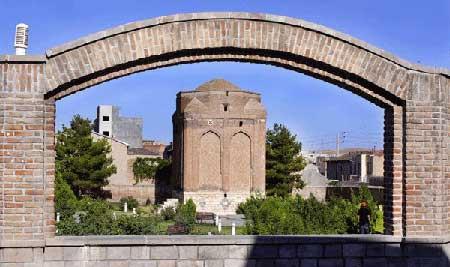 گنبد سرخ سلجوقی ها-VXzG5GzhAN