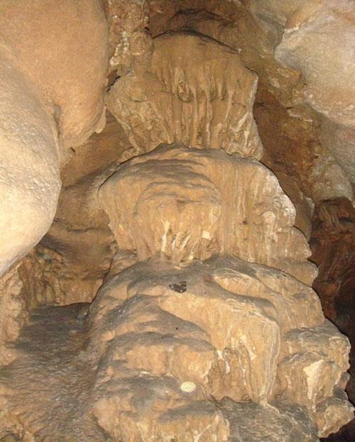 غار تلابون-VxBtO8mXZW
