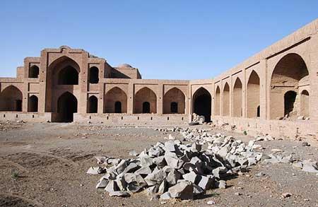 كاروانسرای تاریخی مهر-W8MLkJtREi