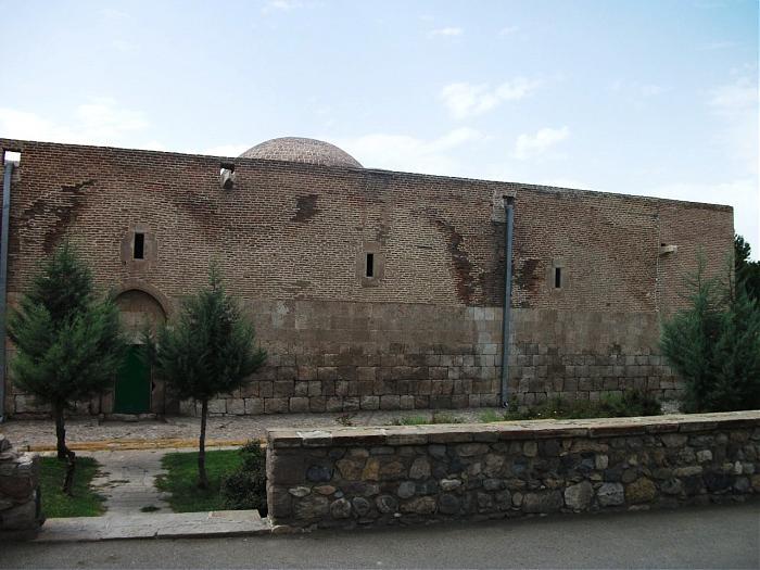 كلیسای سركیس مقدس خوی-WaIr0yW3i2