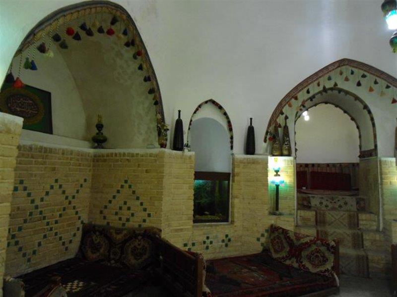 سفره خانه یان یان خرمدره-Wluhy5gE3E