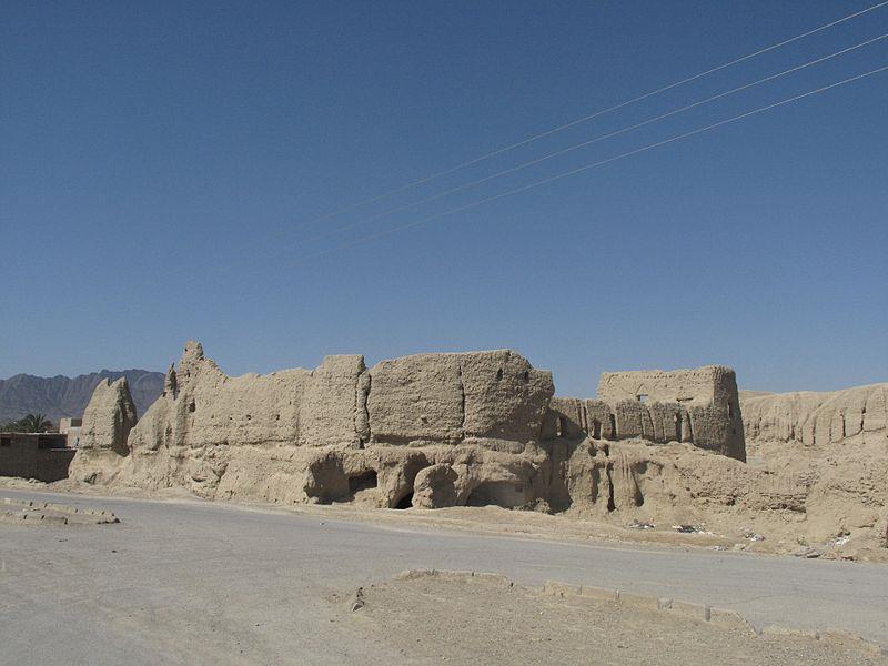 قلعه دزك سراوان-X6lFUiwdej