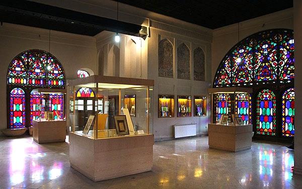 عمارت كلاه فرنگی شاه طهماسب-XFMyv8jNgA