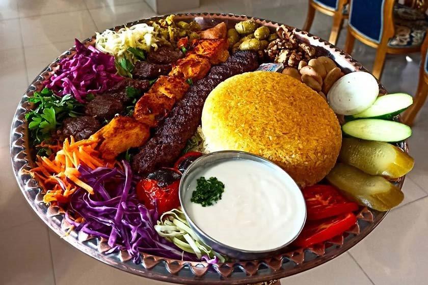 رستوران سینی پر گیلانیان-XS6anlVahM