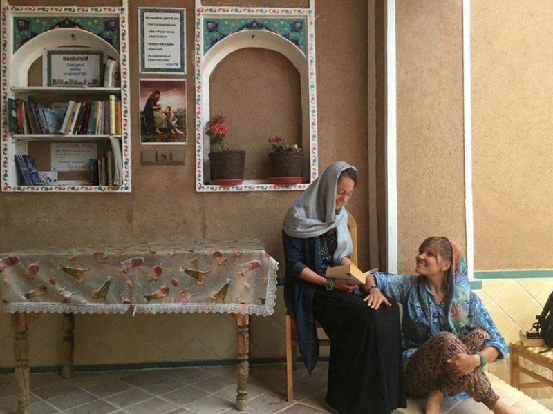اقامتگاه بومگردی نگار ورزنه-XXqNwzDkP8