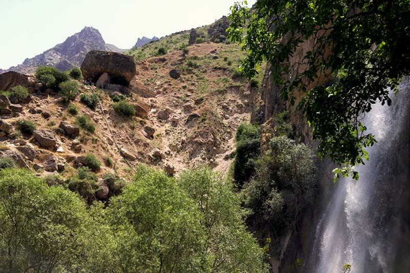 آبشار شاهاندشت لاریجان-XuFsg4BYxf