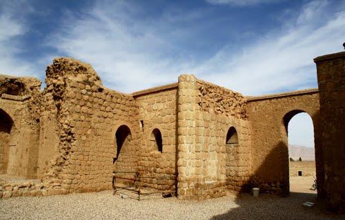 كاخ ساسان سروستان-YFaa92Im1M