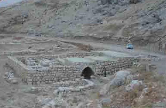 طاق سنگی های خان اوی-YsnoYJ8PJq
