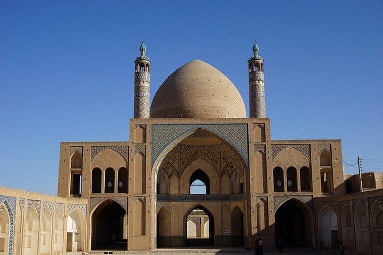 هفت مكان متفاوت و دیدنی در ایران-ZssrEiifNf