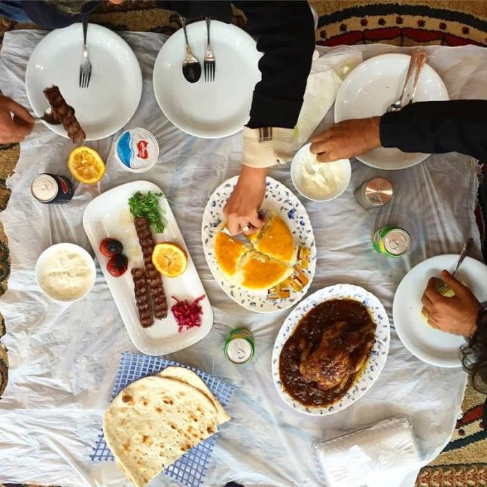 صبحانه سلف سرویس در جاده هراز-adlyI5oKsH