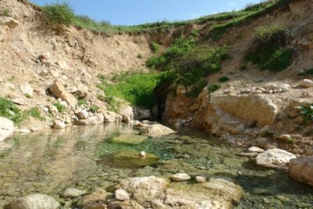 چشمه آبگرم مهمانك-agEXHpDzgy
