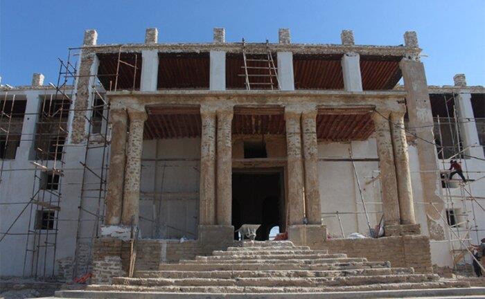 عمارت ملك بوشهر، اثر ملی در تصرف بی سرپناهان-ajOT852bCo