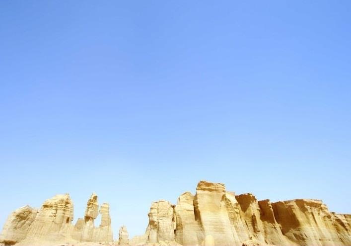 تندیسهای فرسایشی بندرلنگه-arPAXJcKfh