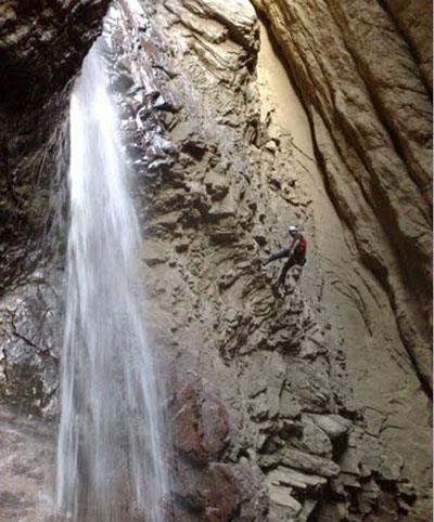 آبشار بدلان ، جاذبه ای زیبا در طبیعت خوی-bCCsP0C5A1