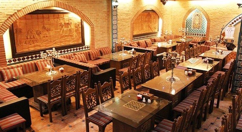 سفره خانه سنتی پویا محمود آباد-bF2U86L79F