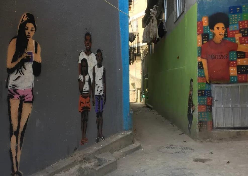 اقامت در محله‌ی حیرت‌انگیز فاولا در ریو برزیل/ روایتی نفس‌گیر از الهام منصوری-bO13QOfPVa