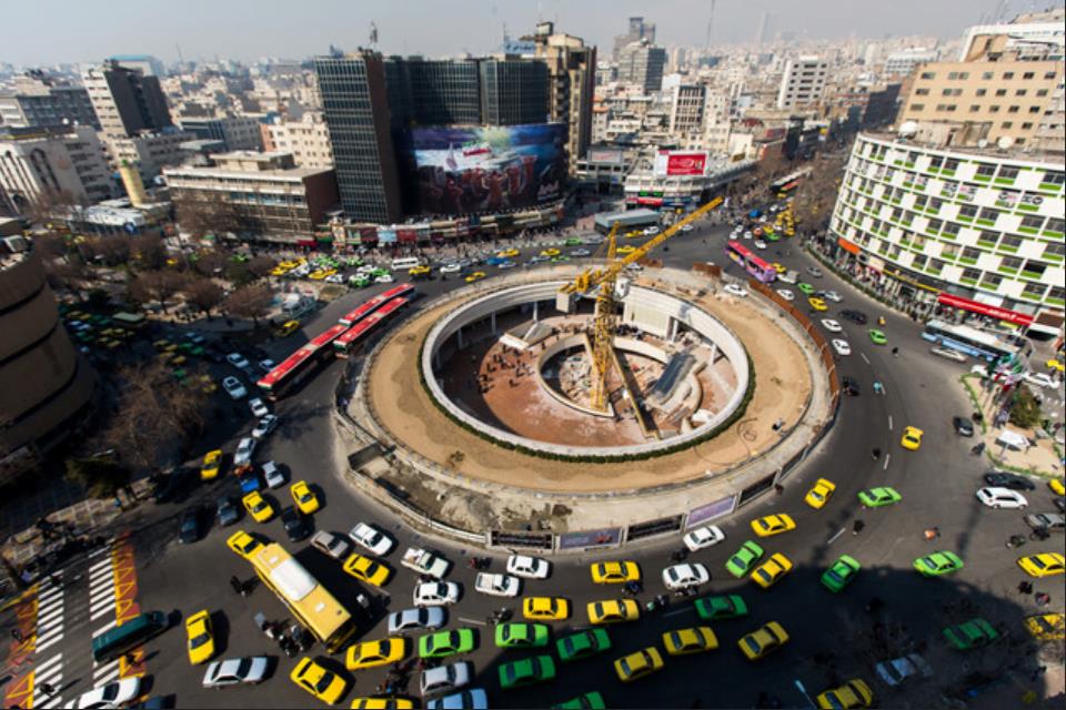 پلازای میدان ولی عصر تهران-bX0bALocK8