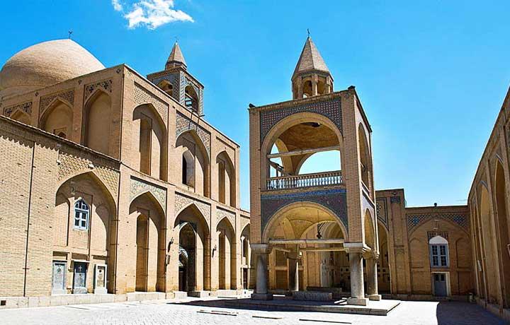 جاهای دیدنی اصفهان: ۳۵ مكان دیدنی حیرت آور-bsOrepw2Tu
