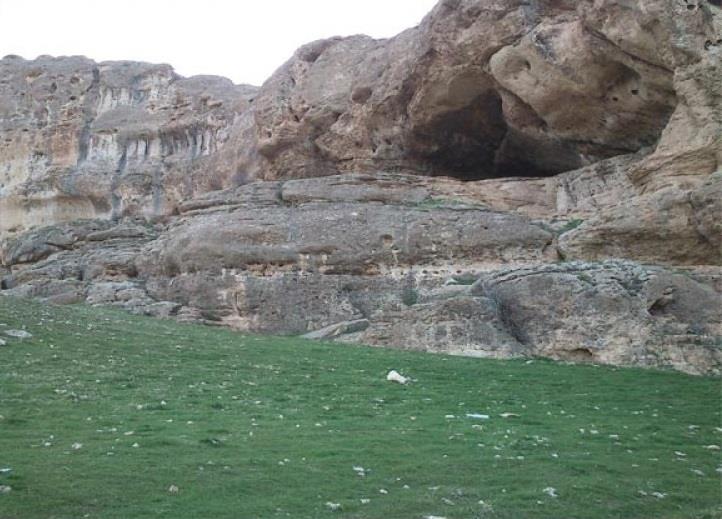 دخمه سنگی یوسفكند-cDPYWwdcM6