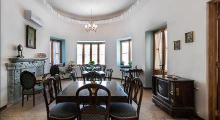 كافه عمارت دل ، كافهای به سبك ایرانی-cHeypSDrXr