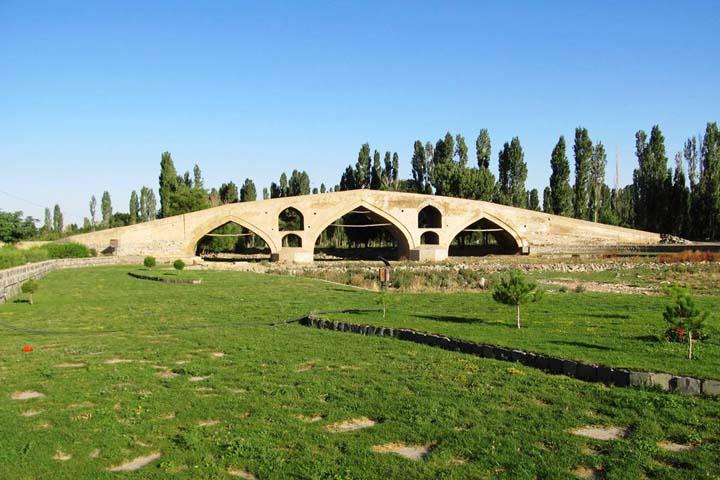 جاهای دیدنی زنجان (۱۴۰۲) | ۳۵ تا از مكان های دیدنی زنجان + عكس و آدرس-cfoyR17X1U