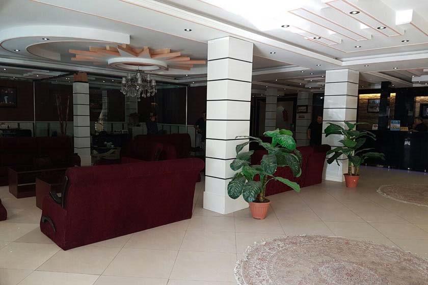 هتل آپارتمان نگارستان مشهد-ciU9aNpNEm
