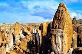عجیب ترین گورستان تاریخی اردبیل-csc2Y3Hbo8