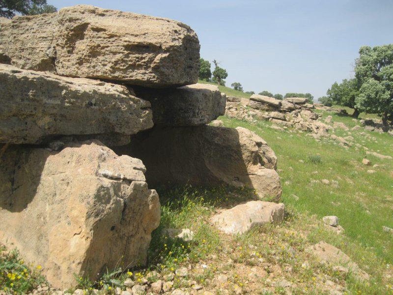 قبرستان آهنگران كارزان استان ایلام, لومار-ct4MAGAabO