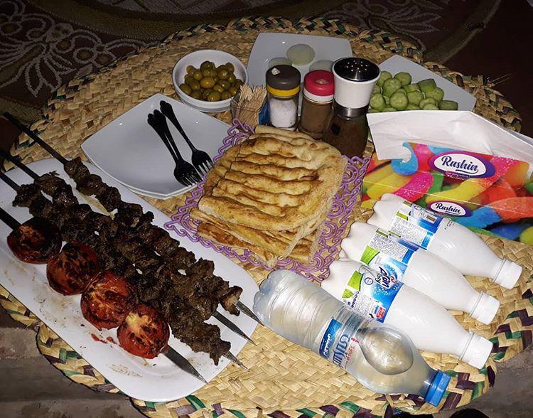 سفره خانه سنتی پویا محمود آباد-d8lCkcNX7g