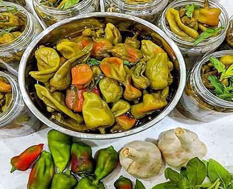 طرز تهیه انواع ترشی خانگی در شهرهای مختلف-dNJHbPqfax