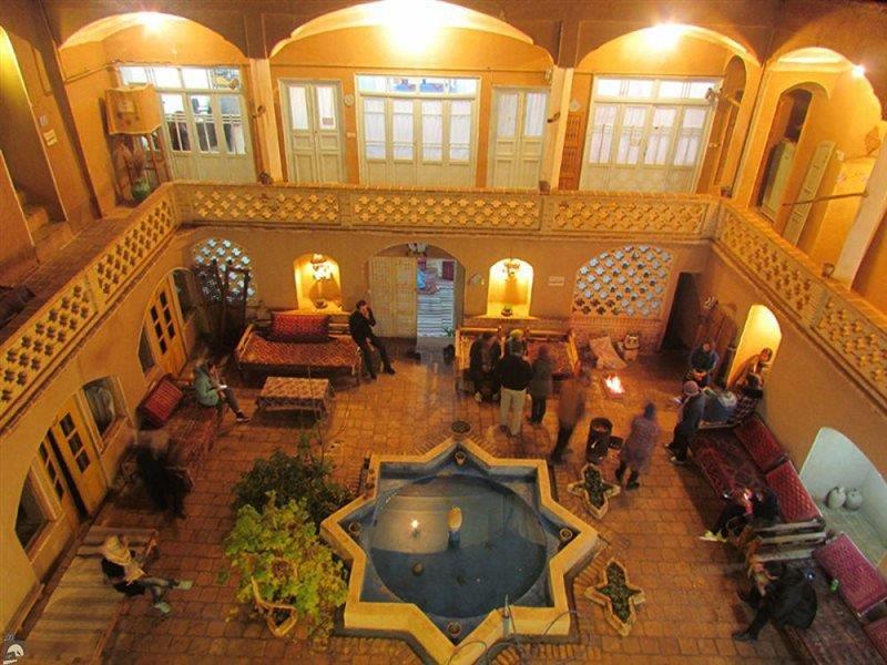 اقامتگاه بومگردی خانه نقلی كاشان-dfSC1nFYci