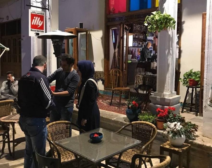 بهترین رستوران های اصفهان (۱۵ رستوران برتر)-dgZUIaPq36