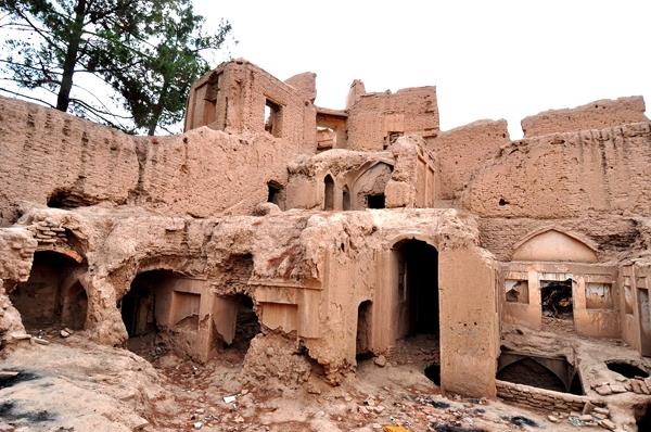 ارگ بهارستان بیرجند-dxzkkNVxVa