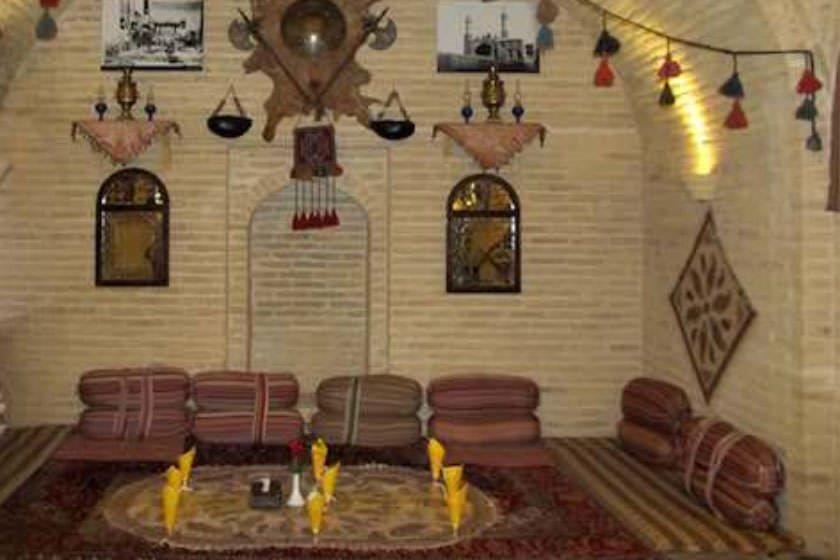رستوران عباس میرزا اصفهان-dzn9jccHEp